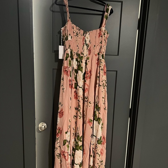 Reformation Jayde Dress in Rose Garden - Picture 5 of 6